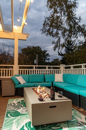 The RoofTop Skybar @ Lake Avenue Mansion #1