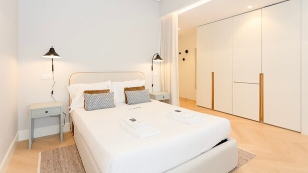 1 bedroom, iron/ironing board, WiFi, bed sheets - Liiiving in Porto - Luxury Design Apartment I (Porto)