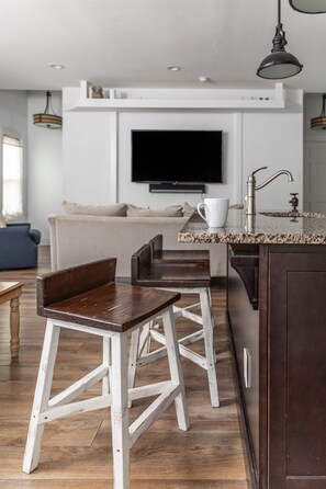 Smart-tv och eldstad