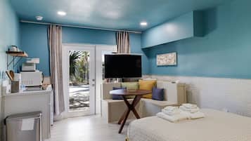 1 slaapkamer, een strijkplank/strijkijzer, wifi, beddengoed