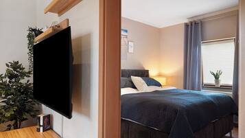 1 bedroom, iron/ironing board, free WiFi, bed sheets