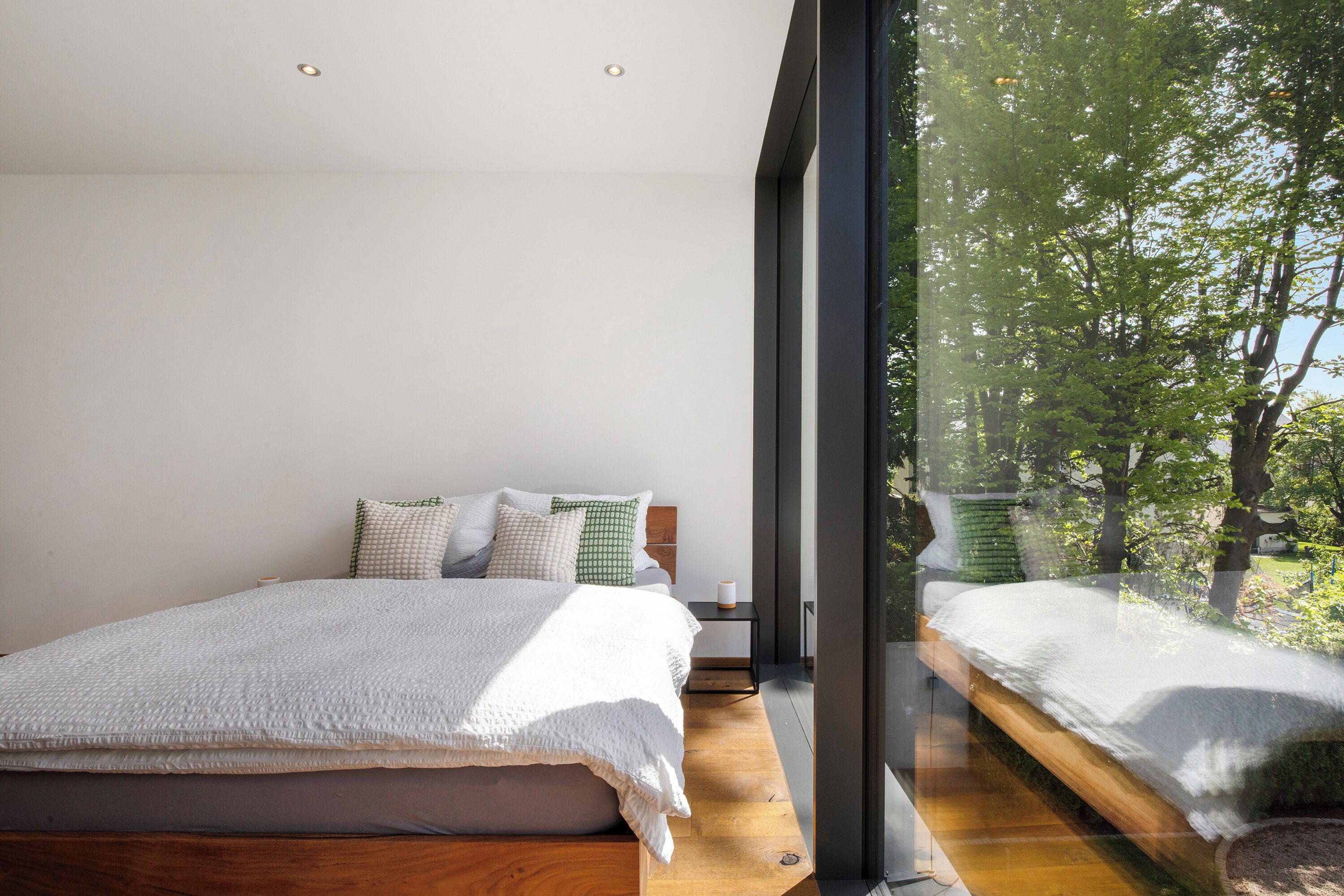 Bügeleisen/Bügelbrett, kostenloses WLAN, Bettwäsche