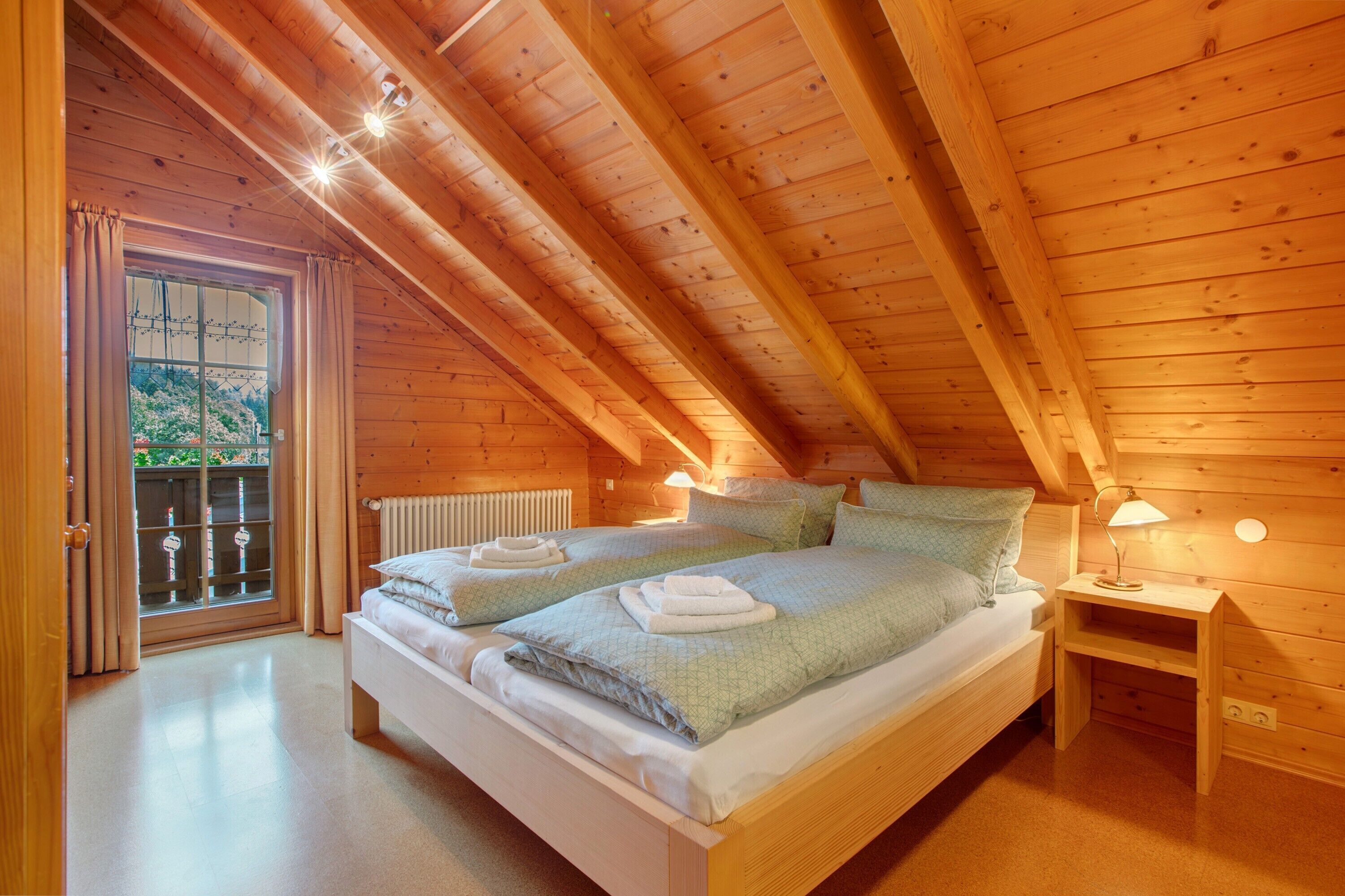 4 chambres, fer et planche à repasser, Wi-Fi gratuit, draps fournis