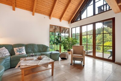 Casa de vacaciones 'Zum Zaunkönig' con terraza privada, jardín privado y wifi