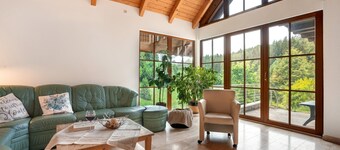 Casa de vacaciones 'Zum Zaunkönig' con terraza privada, jardín y Wi-Fi