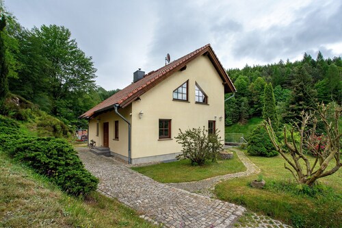 Holiday Home 'zum Zaunkönig' with Private Terrace, Private Garden and Wi-Fi