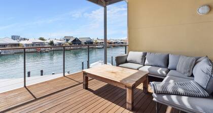 Piccolo Waters - Two story coastal home , Located on the scenic Mandurah canals