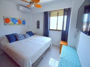 1 chambre, fer et planche à repasser, accès au Wi-Fi (inclus)