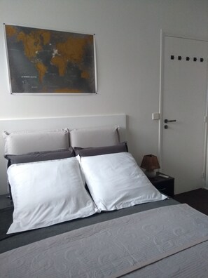 3 habitaciones, tabla de planchar con plancha y wifi gratis 