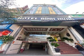 Front of property - Binh Hung Hotel (Ho Chi Minh City)