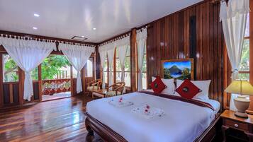 Standard Single Room | Minibar, individually decorated, blackout curtains, free WiFi