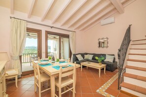 Dining - CDT Cala Del Faro (Arzachena)