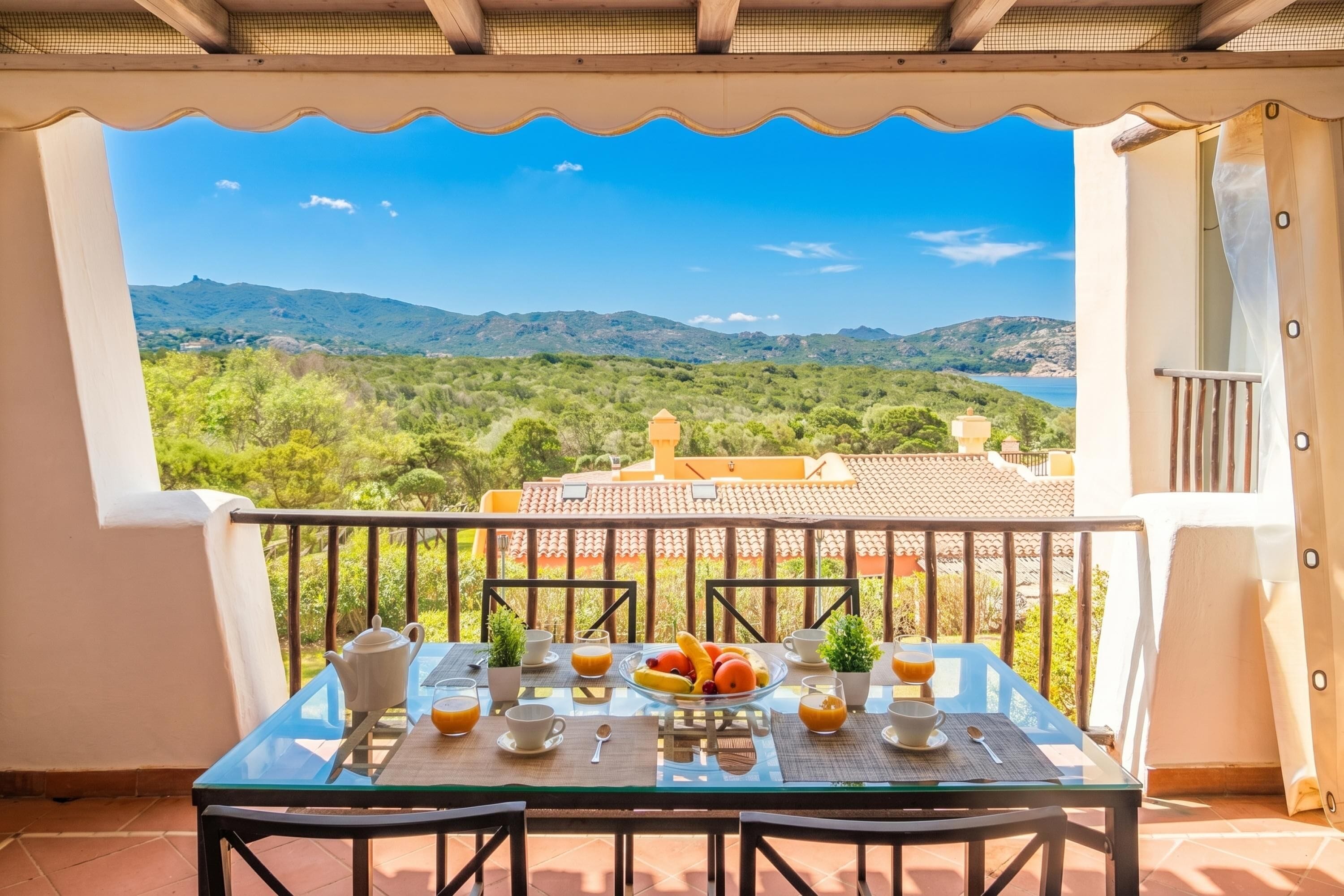 Appartement familial, plusieurs chambres (CDT Cala Del Faro) | Restauration en plein air