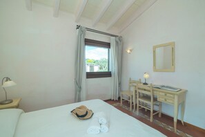 2 bedrooms, free WiFi, bed sheets - CDT Cala Del Faro (Arzachena)