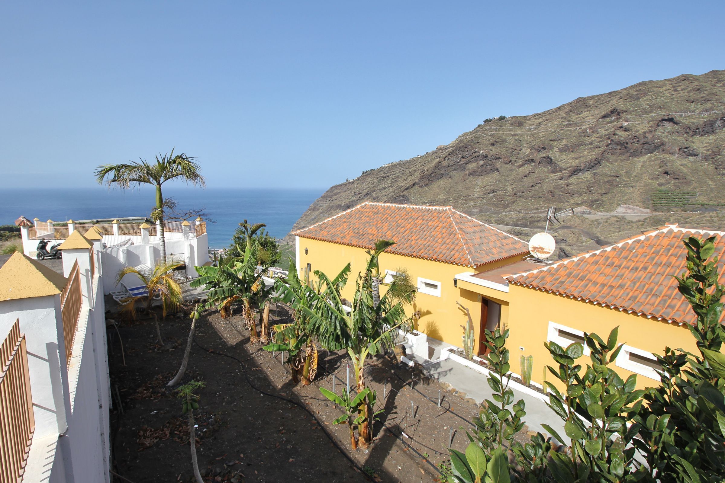 Casita Acerina A ist zur Meerseite gelegen