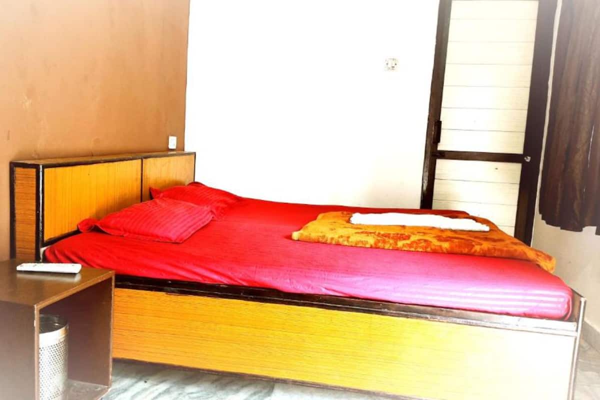 Superior Double Room, City View | Free WiFi, bed sheets
