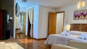 Room - Korean Village (Mutxamel)