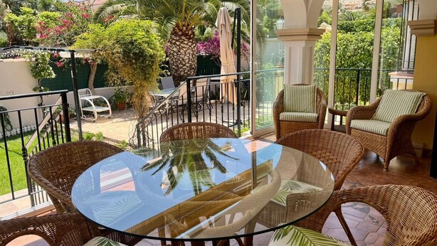 Outdoor dining - Korean Village (Mutxamel)