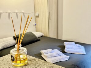 1 bedroom, free WiFi, bed sheets