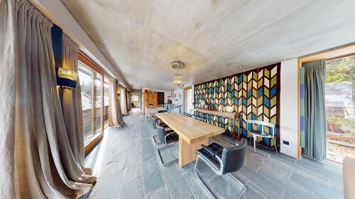 Modern, bright 3½ room apartment on two floors (2nd & 3rd floor) with direct acc