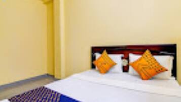 Desk, laptop workspace, free WiFi, bed sheets