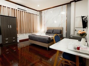 スーペリア ルーム クイーンベッド 1 台 (Room 6) | WiFi (無料)、ベッドシーツ