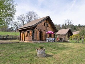 Exterior - Cottage du Lac by Interhome (Camps-Saint-Mathurin-Léobazel)