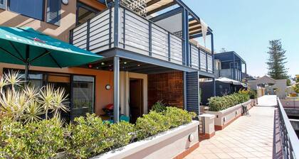 Suffolk Villa located opposite the Esplanade