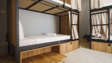 1 bedroom, iron/ironing board, WiFi (free), bed sheets