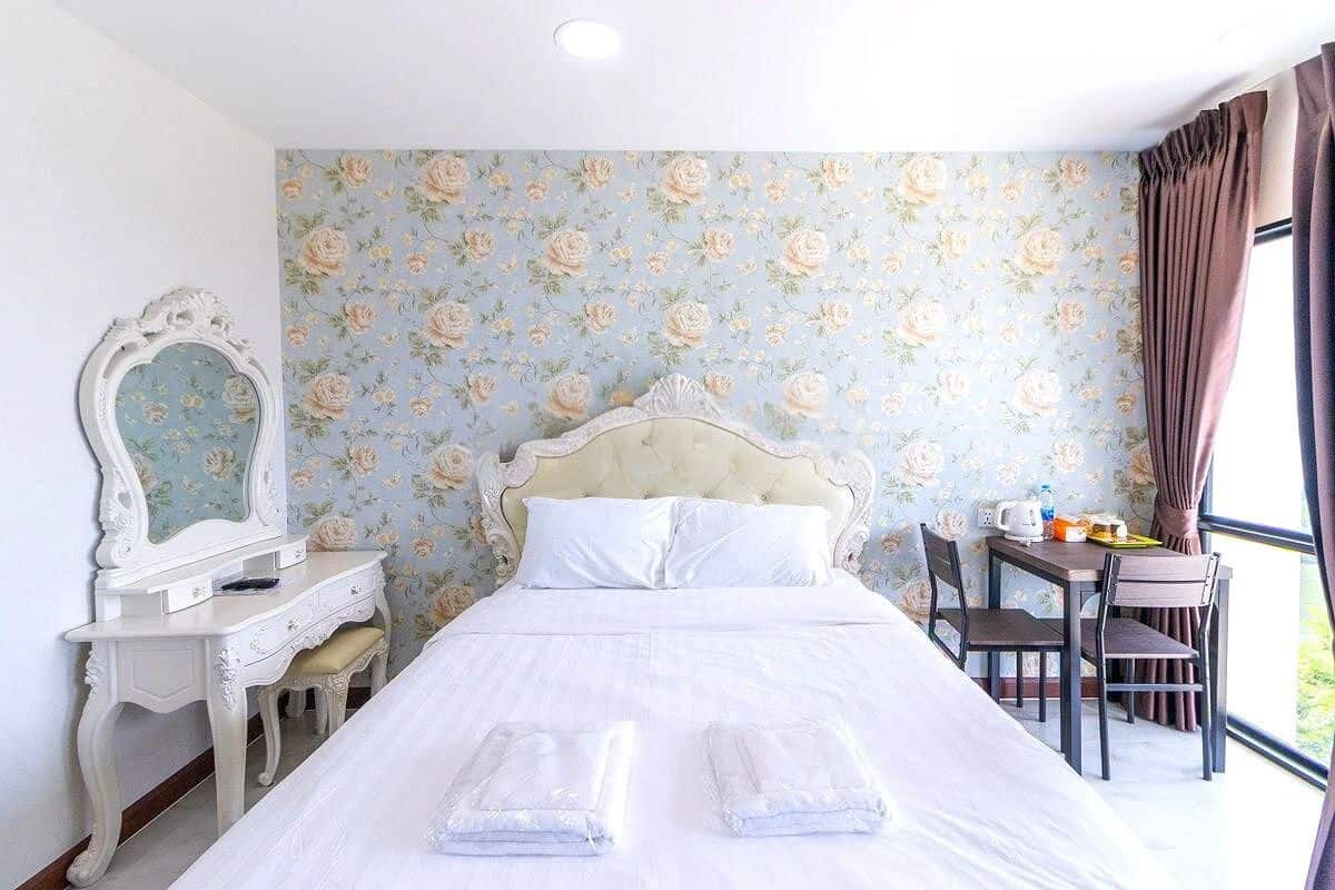 Premium Room, 1 Queen Bed, Non Smoking
