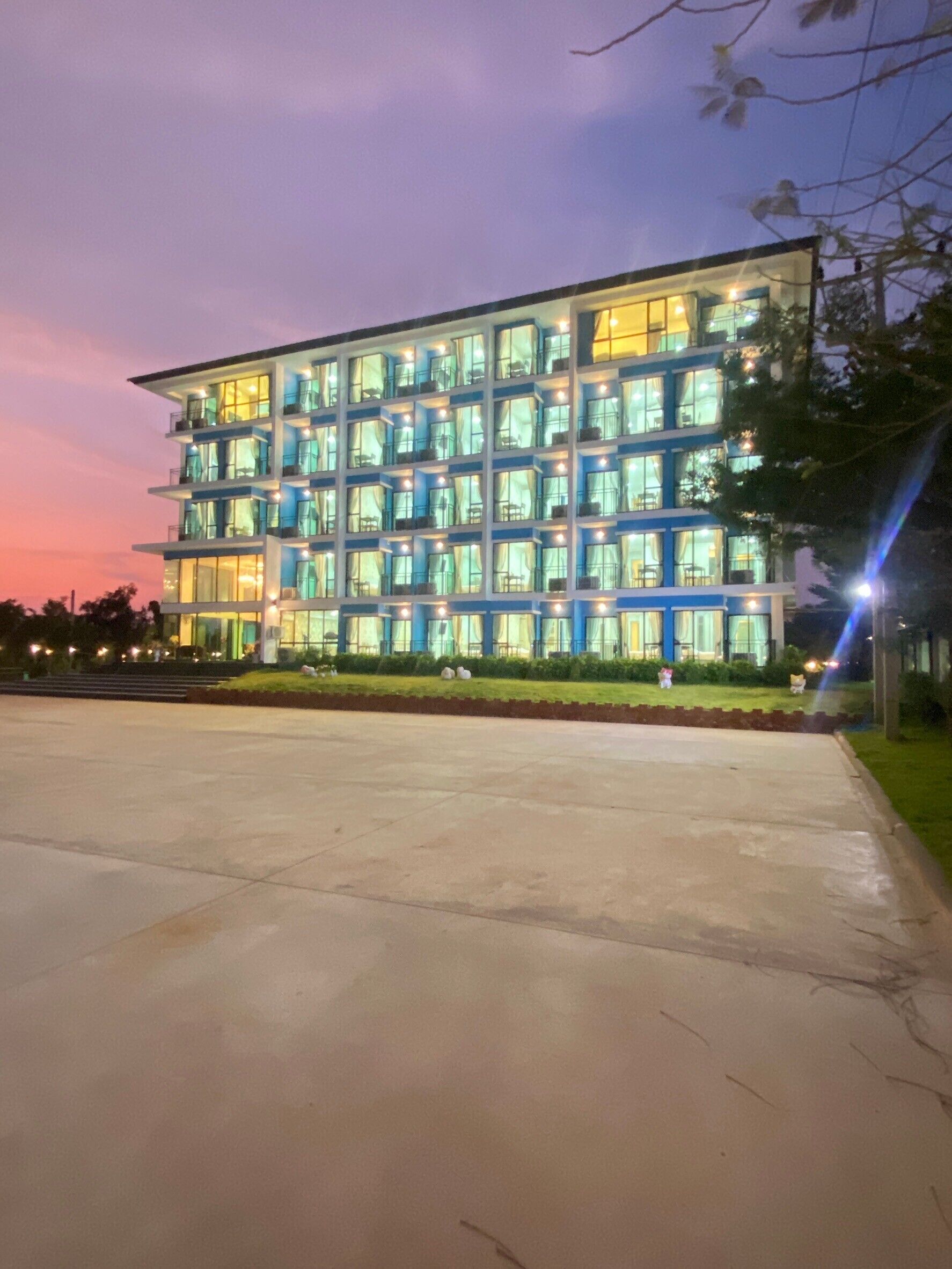 Mặt tiền nơi lưu trú