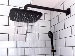 Hand-held showerhead