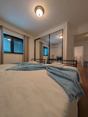 3 bedrooms, soundproofing, iron/ironing board, travel cot