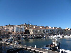 Marina - Seafront Apartment in Sète for 2 with Parking, WiFi, and Stunning Views (Sète)