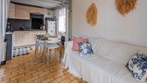 Unclassified image, 4 of 11, button - Cozy Townhouse Near Beach - Sleeps 4 (Biscarrosse Plage)