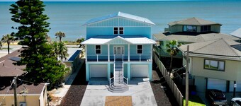 Beachfront retreat w views, games, hot tub & more!