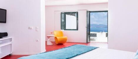 1 bedroom, in-room safe, desk, free WiFi