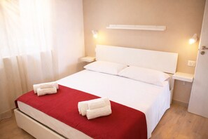 City Apartment, 1 Bedroom, Air conditioning, Sea View | In-room safe, blackout curtains, soundproofing, free WiFi - BLOOM Tropea (Ricadi)