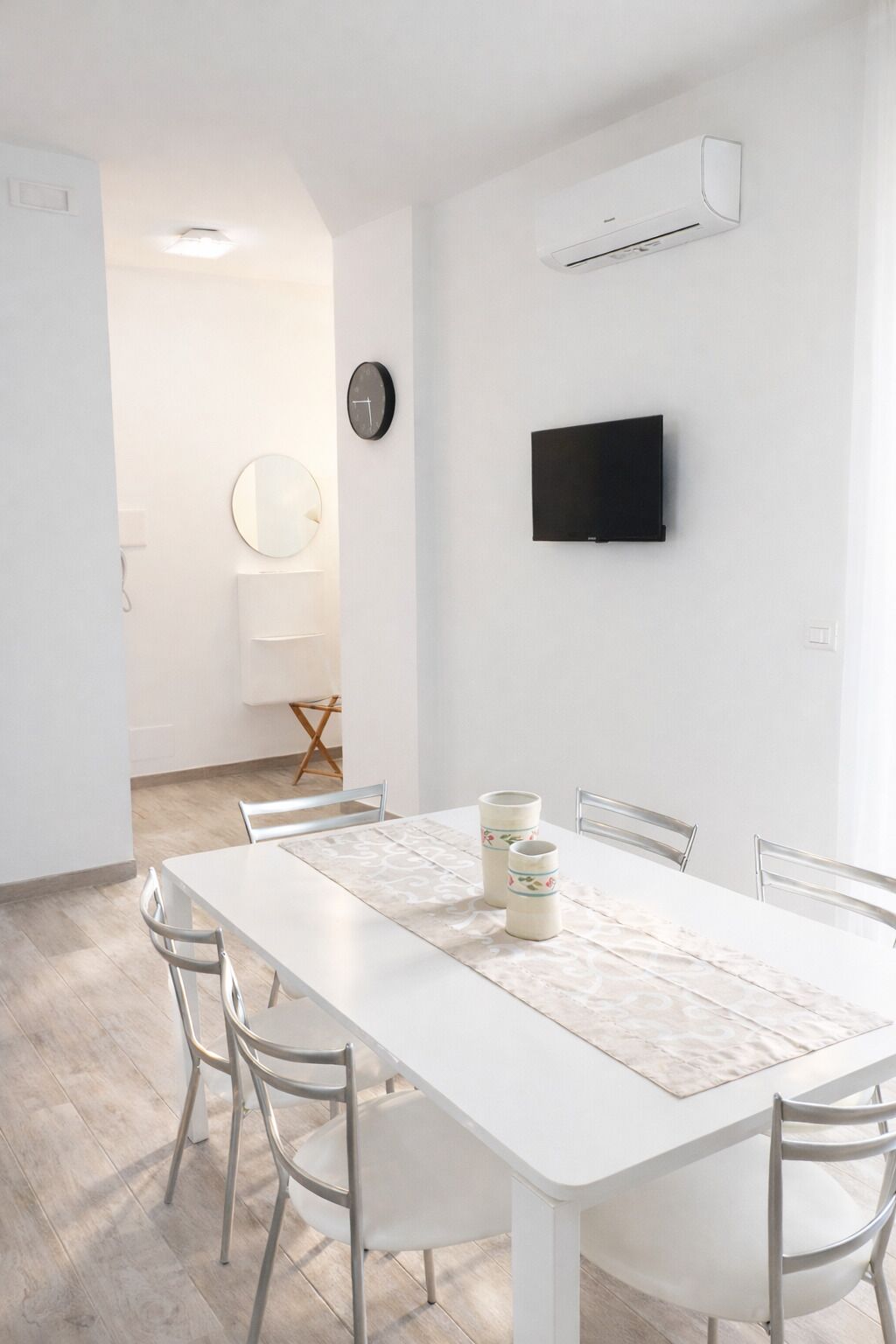 Luxury Apartment, Air conditioning, Sea View | Living area | Flat-screen TV