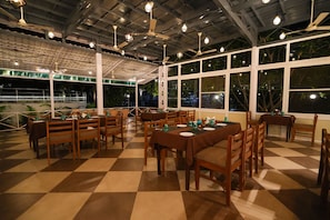 Restaurant - MGM Whispering Wind's Yelagiri (Tirupattur)