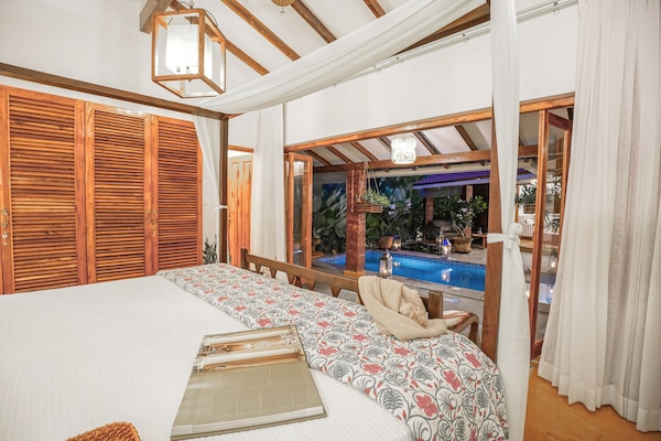 Luxury Villa | In-room safe, desk, laptop workspace, iron/ironing board