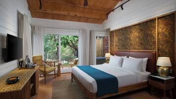 In-room safe, desk, laptop workspace, iron/ironing board