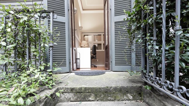 Unclassified image, 1 of 27, button - Italianway - Cantoni 3 (Milan)