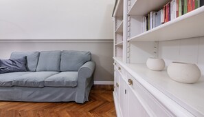 Departamento (1 Bedroom) | Área de sala de estar | Televisión 