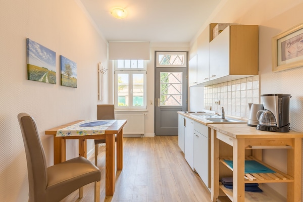 Haus Tarnewitz, Wohnung 01