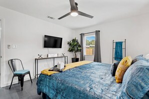 3 chambres, bureau, accès au Wi-Fi (inclus), literie fournie