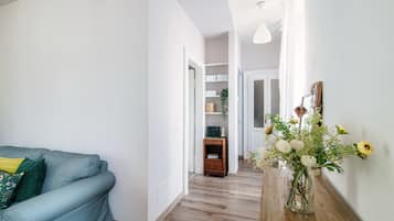 Apartment | Iron/ironing board, free WiFi
