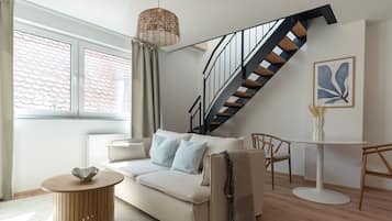 Una Smart TV, libros