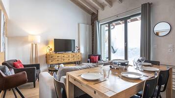2 room cabin for 4 people standard | Living area