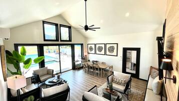 Smart TV, fireplace, offices